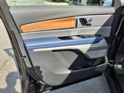 New 2026 Cadillac Vistiq Premium Luxury image 27