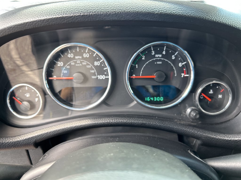 Used 2013 Jeep Wrangler Unlimited Sport AWD/4WD image 14