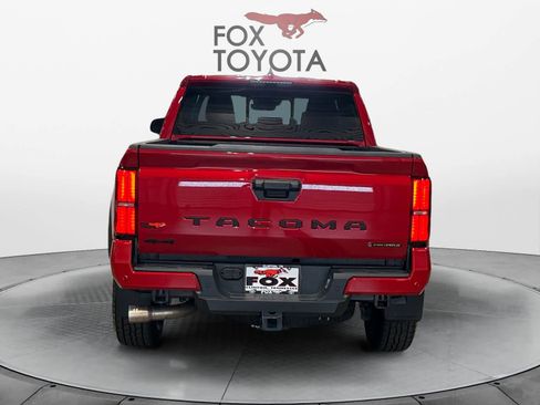 Used 2025 Toyota Tacoma TRD Off-Road w/ TRD Off Road Upgrade Package AWD/4WD image 4