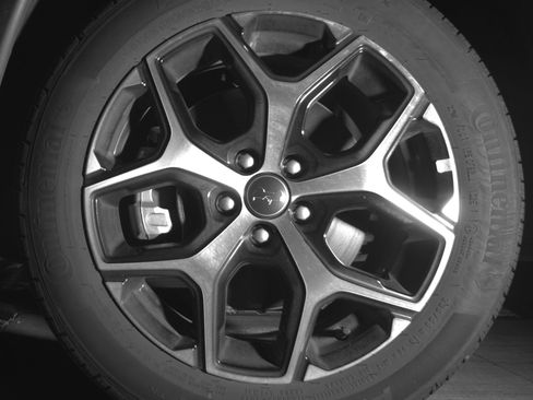 Used 2025 Jeep Compass Limited image 12