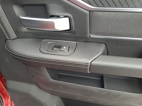 New 2026 RAM 2500 Big Horn AWD/4WD image 18