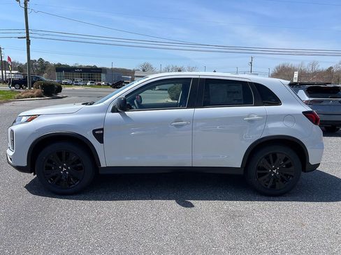 New 2026 Mitsubishi Outlander Sport LE image 2