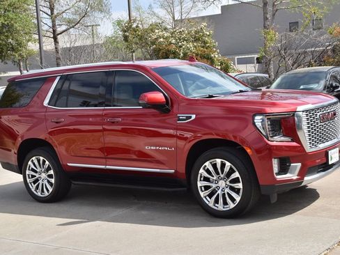 Used 2024 GMC Yukon Denali w/ Max Trailering Package image 5