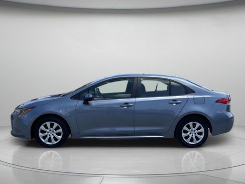 Used 2024 Toyota Corolla LE FWD image 5
