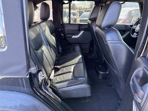 Used 2013 Jeep Wrangler Unlimited Rubicon w/ Dual Top Group image 11