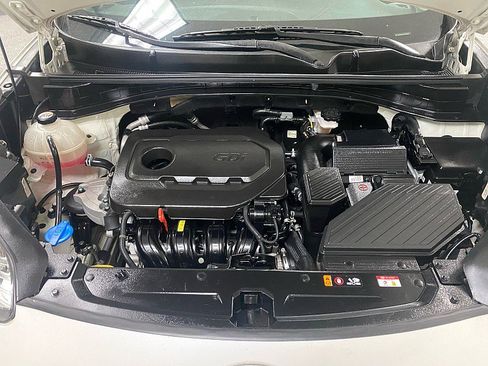 Used 2021 Kia Sportage LX image 16
