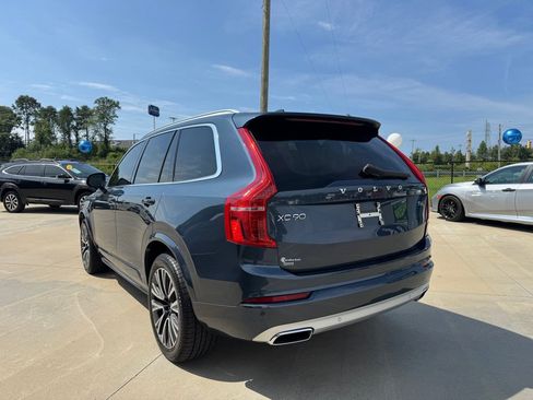 Used 2020 Volvo XC90 T6 Momentum AWD/4WD image 4