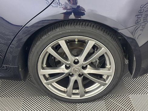 Used 2008 Lexus IS 250 w/ Premium Pkg RWD image 10