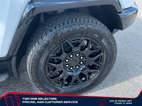 New 2026 GMC Hummer EV 4x4 Crew Cab image 21