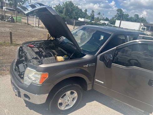 Used 2014 Ford F150 XLT AWD/4WD image 12