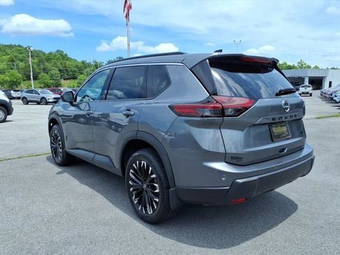 New 2026 Nissan Rogue Dark Armor AWD/4WD image 3
