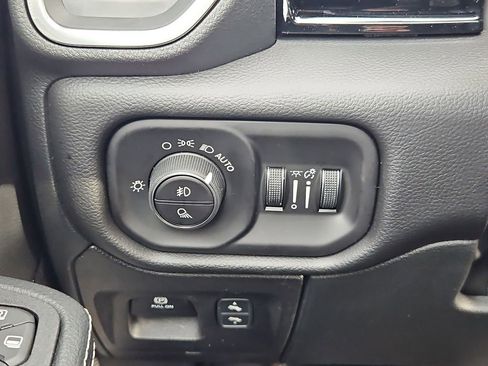 New 2026 RAM 1500 Laramie w/ Night Edition AWD/4WD image 18