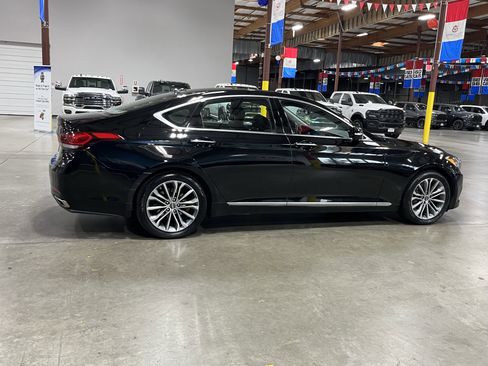 Used 2016 Hyundai Genesis 3.8 RWD image 6