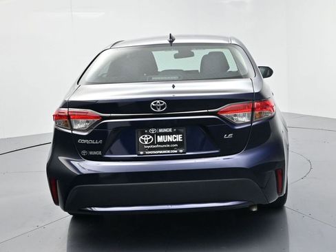 Used 2022 Toyota Corolla LE image 7