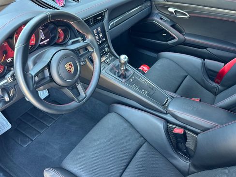 Certified 2018 Porsche 911 GT3 RWD image 4