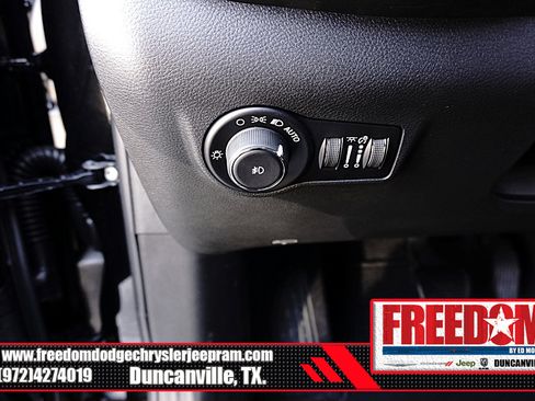 New 2026 Jeep Compass Latitude image 27