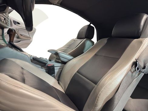 Used 2004 BMW 330Ci Convertible image 14