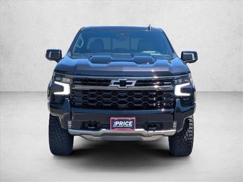 Used 2024 Chevrolet Silverado 1500 ZR2 w/ Technology Package AWD/4WD image 2