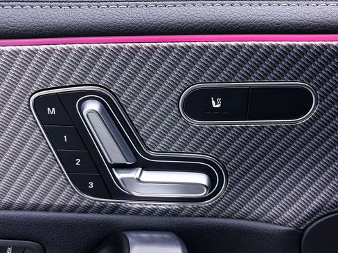 Used 2024 Mercedes-Benz CLA 250 4MATIC image 18