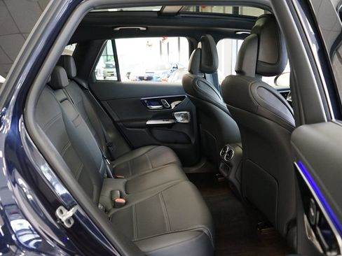 Used 2024 Mercedes-Benz GLC 300 4MATIC image 13