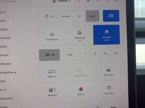 Used 2024 Tesla Model Y Long Range image 21