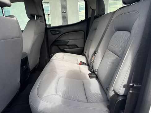 Used 2019 Chevrolet Colorado W/T AWD/4WD image 24