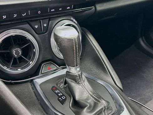 Used 2021 Chevrolet Camaro LT image 15