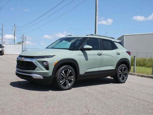 New 2026 Chevrolet TrailBlazer LT w/ Convenience Package image 2