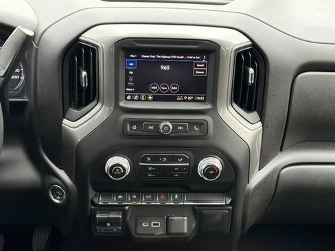 Used 2023 GMC Sierra 1500 Pro w/ Graphite Edition AWD/4WD image 12