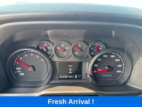 Used 2025 Chevrolet Silverado 1500 Custom AWD/4WD image 4