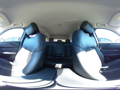 Used 2025 MAZDA CX-50 AWD 2.5 S w/ Preferred Package image 42