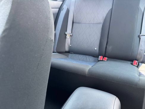 Used 2025 Nissan Versa SV FWD image 36
