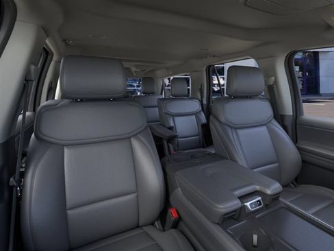 New 2026 Ford Expedition Max Active RWD image 10