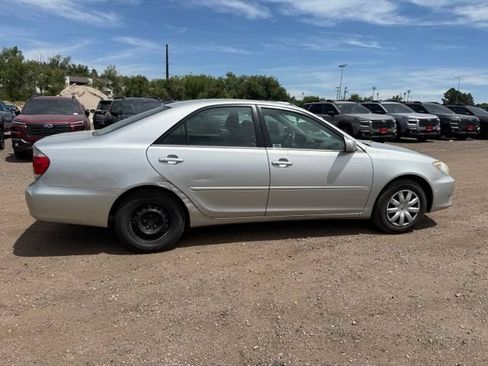 Used 2005 Toyota Camry LE FWD image 6