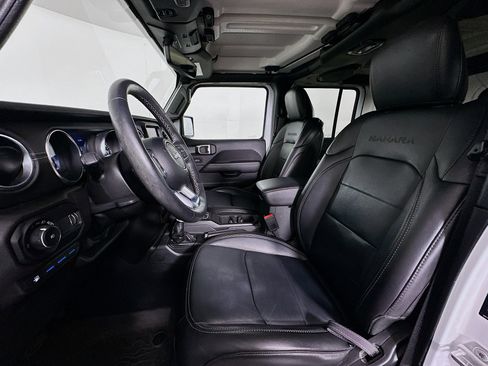 Used 2023 Jeep Wrangler Sahara w/ Cold Weather Group image 13