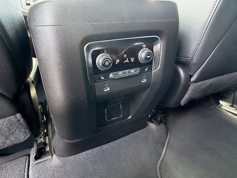 Used 2023 Chevrolet Tahoe Premier RWD image 13