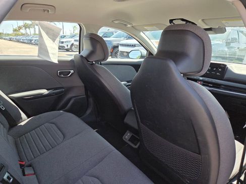 Used 2025 Kia K4 EX FWD image 12