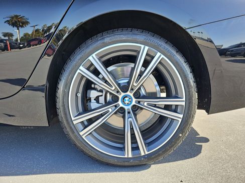 Used 2023 BMW 330e w/ Driving Assistance Package image 33