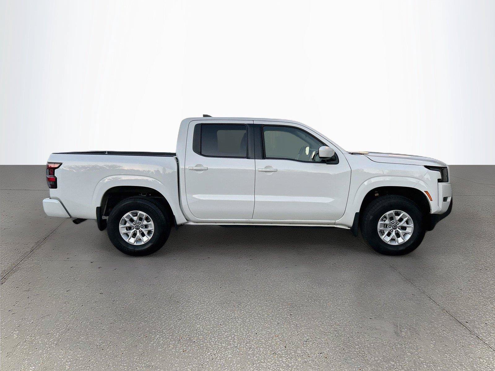 Used 2024 Nissan Frontier SV AWD/4WD image 23
