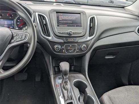 Used 2022 Chevrolet Equinox LT image 17