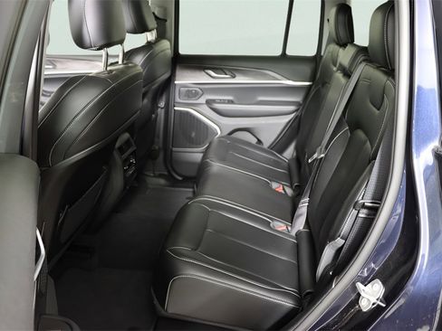 Used 2022 Jeep Grand Cherokee Limited 4xe image 20