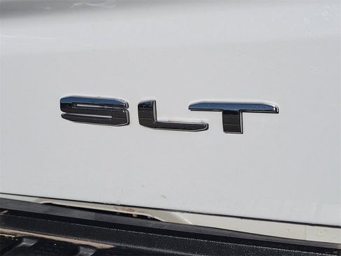 Certified 2024 GMC Sierra 1500 SLT image 13