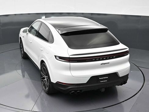 New 2025 Porsche Cayenne E-Hybrid image 39