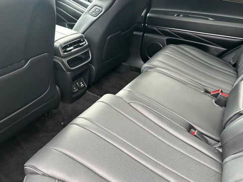 Used 2024 Genesis GV80 3.5T image 14