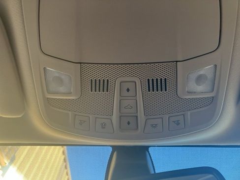 Used 2017 Ford Fusion Platinum image 11