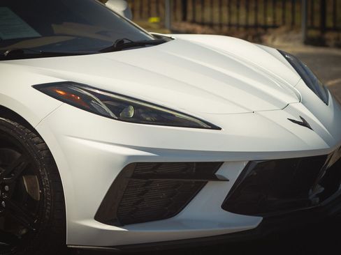 Used 2021 Chevrolet Corvette Stingray Premium Conv w/ Z51 Performance Package image 25