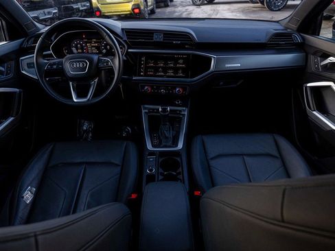 Used 2025 Audi Q3 2.0T Premium image 31