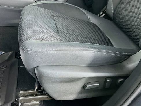 Used 2022 Subaru Forester Premium AWD/4WD image 29