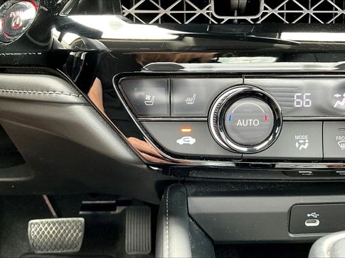 Certified 2024 Honda Accord Touring image 38