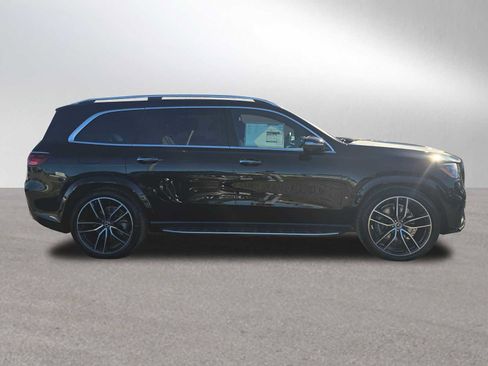 New 2025 Mercedes-Benz GLS 580 4MATIC image 8